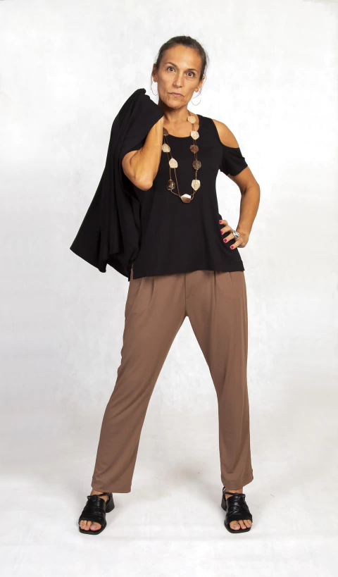 CAMISETA OMBRO VAZADO - comprar online