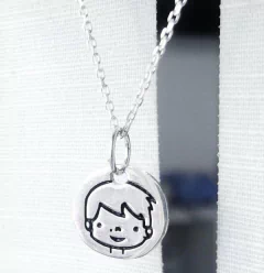 Dije hijito carita mediana gruesa en internet