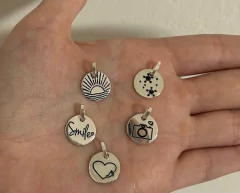 Medallitas So Cute - Bloom Joyas de Plata