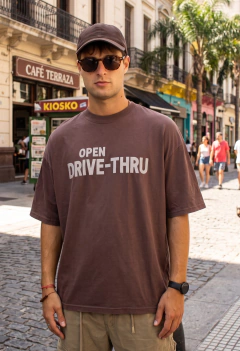 ART-8017 REMERA PRELAVADA DRIVE