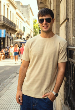 ART 2310 REMERA PUNTO WAFFLE VENECIA - tienda online