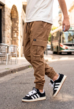 ART-2860 JOGGER CARGO DE GABARDINA