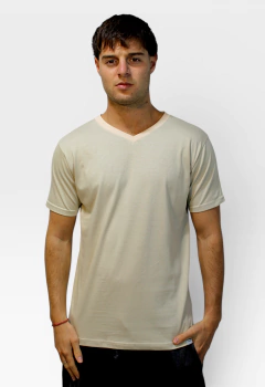 ART-8373 REMERA LISA CUELLO V - tienda online