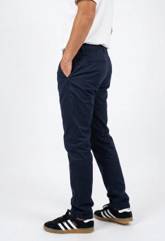 ART-5660 PANTALON CHINO SEMI-RECTO DE GABARDINA - comprar online