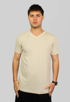 ART-8373 REMERA LISA CUELLO V en internet