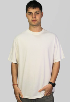 ART-8723 REMERA OVERSIZE LISA