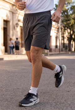 ART 5487 SHORT DEPORTIVO RUNNER CON CALZA - comprar online
