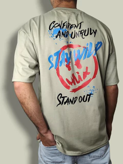 ART-8859 REMERA OVER STAND OUT