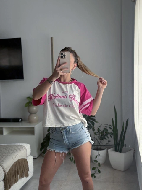 Remera crop oversize Auténtic Club - comprar online