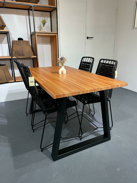 Mesa Estilo Industrial - Pata Piramide - comprar online