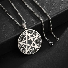 Colar Pentagrama com Triquetra Hipoalergênico Aço Inoxidavel - comprar online