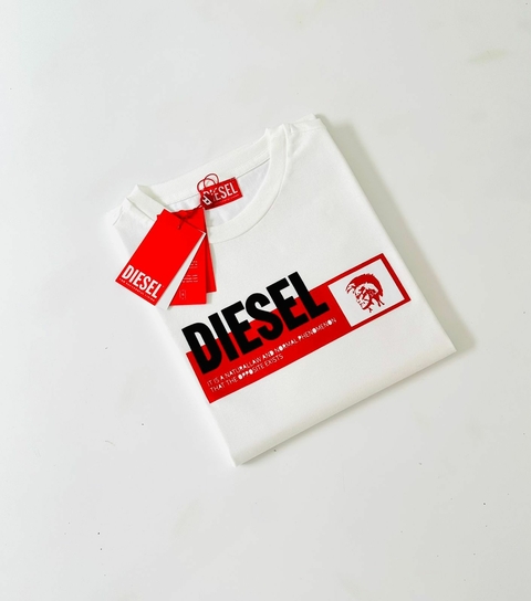Camiseta DSL Branco Ref 11 Importada