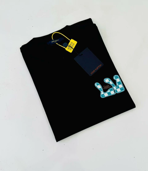 Camiseta LV Preto Ref03 Importada Chinesa