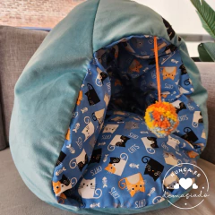 Cunita con gato negro + pompón - comprar online