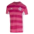 Camisa Flamengo Retrô Outubro Rosa 2022, masculina, em rosa com listras em dois tons e símbolo do Flamengo em branco.