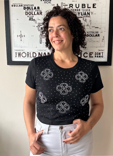 REMERA STRASS FLOWER