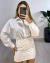 SHORT SAIA ALFAIATARIA COM APLICAÇÃO EM PEDRARIAS - OFF WHITE - loja online