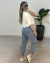 CALÇA JEANS MOM LAVAGEM CLARA CÓS ALTO - comprar online