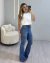 CALÇA JEANS FLARE CÓS ALTO LAVAGEM MÉDIA - comprar online