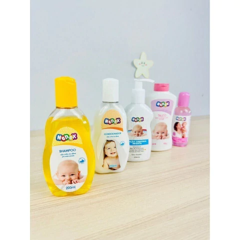 Kit c/5 Itens para Higiene e Banho do Bebê Shampoo + Condicionador + Loção Hidratante + Colônia + Talco