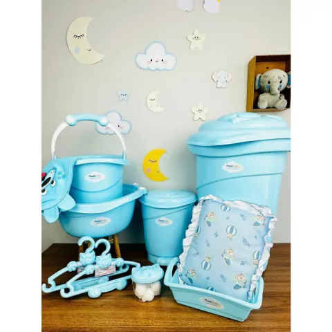 Kit Quarto Completo Cesto Grande+Bacia+Lixeira+Balde+6 Cabides Gatinho+Cesto+Porta Algodão+Travesseiro+Toalha Orelhinha