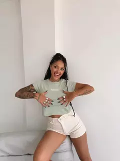 Baby Tee Confident - tienda online