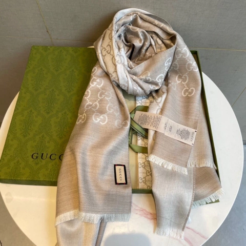 LENÇO GUCCI 70 X 200 CM