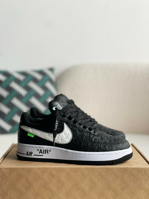 LOUIS VUITTON X NIKE AIR FORCE1