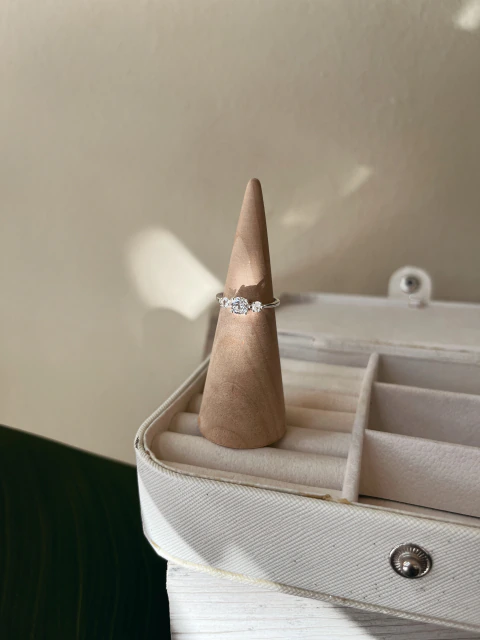 Anillo solitario 3 Cúbics- Plata 925