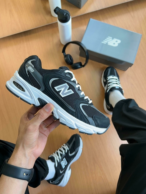 New Balance 530 Luxo Black White - comprar online