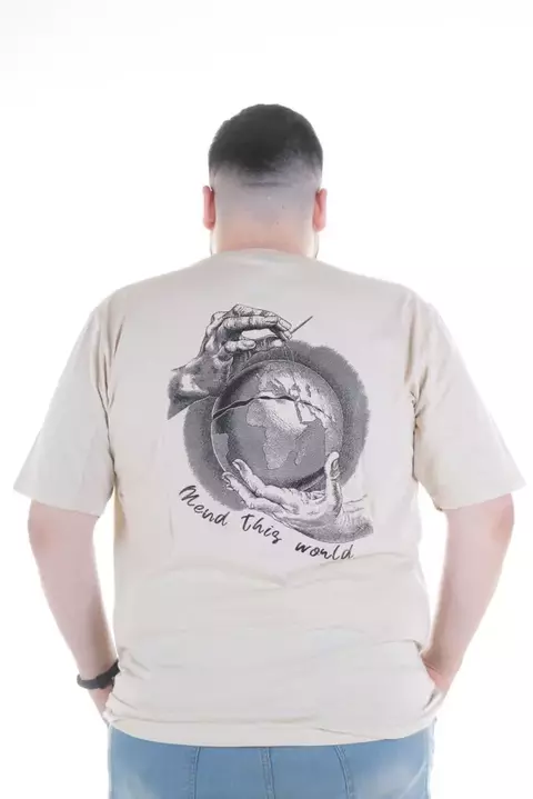 REMERA "WORLD" - Talle especial