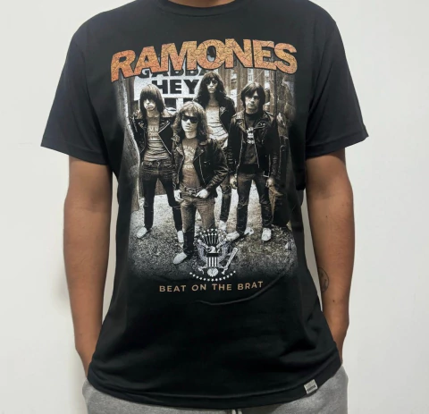 REMERA "RAMONES" - Talle especial - comprar online