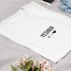 Camiseta Feminina Yeshua na internet