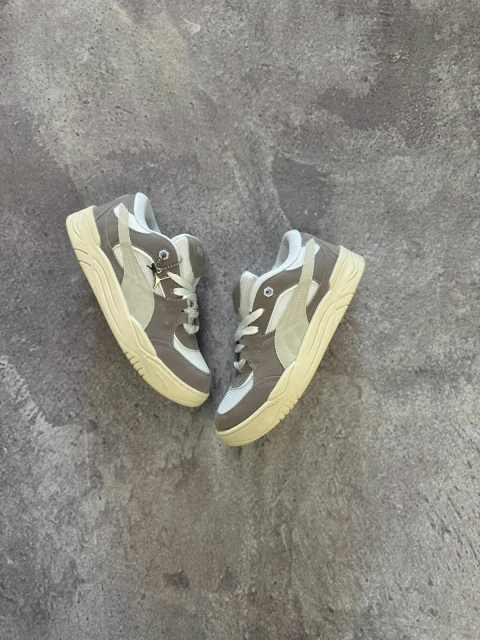 TÊNIS PUMA 180 BEGE WHITE