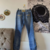 calça jeans de cintura baixa na internet
