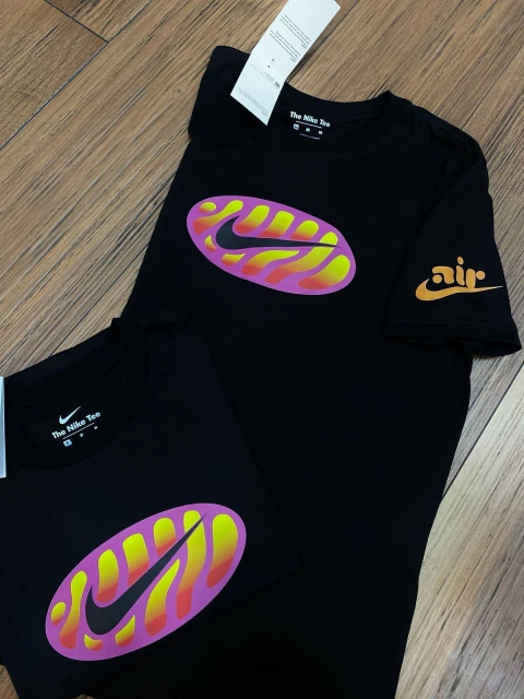 Camisa Tn detalhes rosa