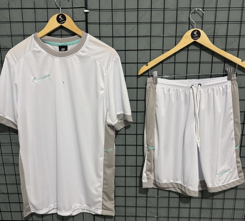 Conjunto Academy verão 2025 branco com azul