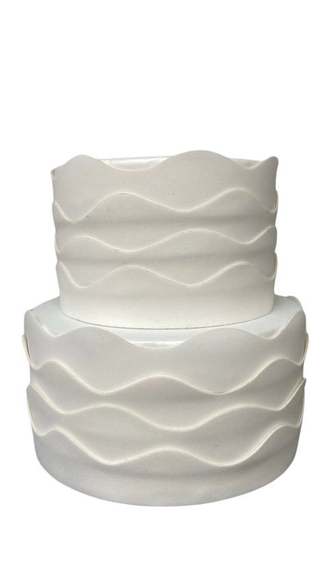 BOLO FAKE ONDAS BRANCO - comprar online