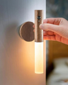 LAMPARA DE PARED PORTATIL RECARGABLE USB / SENSOR DE MOVIMIENTO / BASE MAGNETICA - tienda online