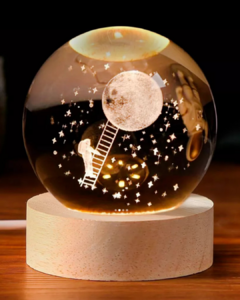 ESFERA MÁGICA DE CRISTAL 3D / LUZ LED TENUE / CON ESTUCHE DE REGALO - comprar online