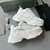 Balenciaga blanca en internet
