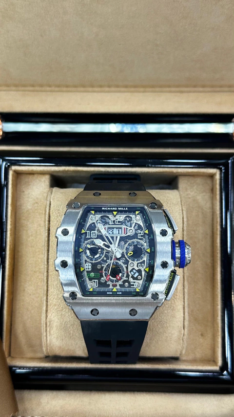 RICHARD MILLE RM 11-03 SKELETON TITANIUM PRETO E AZUL
