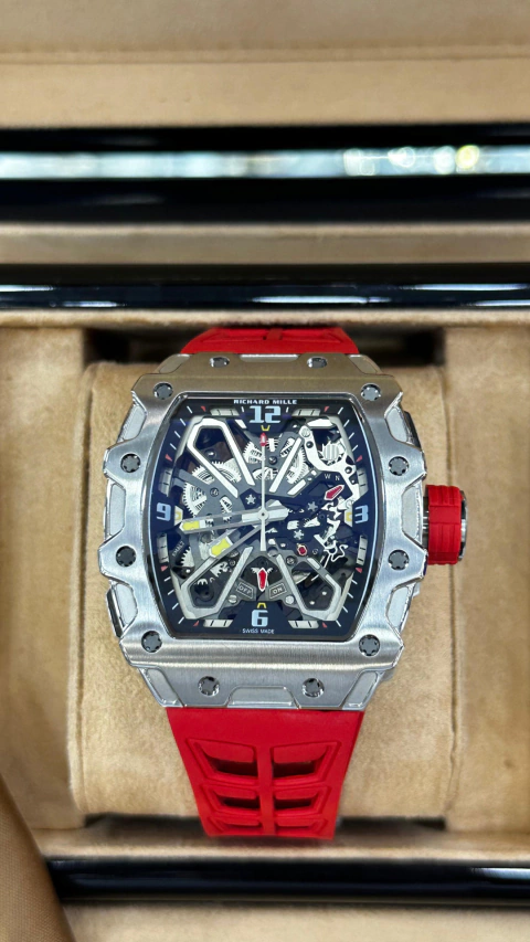 RICHARD MILLE RM 35-03 - TITANIUM VERMELHO
