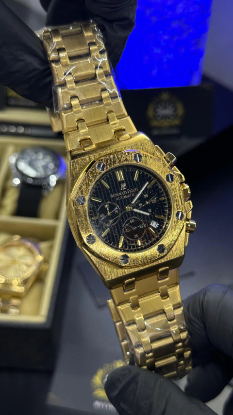 AUDEMARS PIGUET ROYAL OAK CHRONOGRAPH DOURADO/PRETO 43MM - A PROVA D'ÁGUA ATÉ 10 METROS