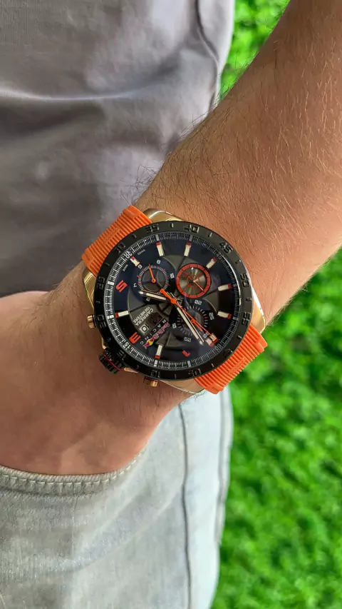 TAG HEUER REDBULL BORRACHA 46mm - RÉPLICA PREMIUM AAA+