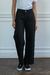 Jean Straight Leg Negro Rigido en internet
