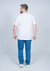 Camiseta plus size branca de malha relevo vista de costas.