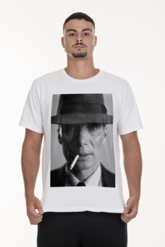 CAMISETA KOROVA MOVIESHOTS BOB OPPENHEIMER BRANCA - Korova