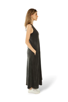 VESTIDO REGATA LONGO KOROVA PRETO SKY na internet