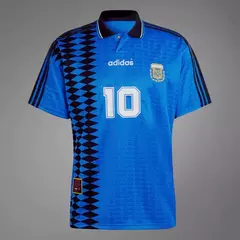 CAMISETA RETRO DE MARADONA 1994 + BUZO AFA RETRO 1994 DE REGALO en internet